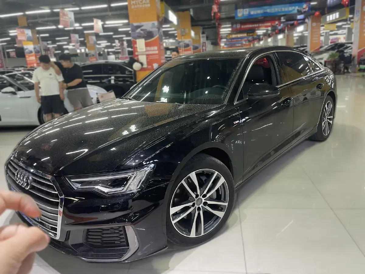 2021 Audi A6L 2.0T 190HP L4 7DCT