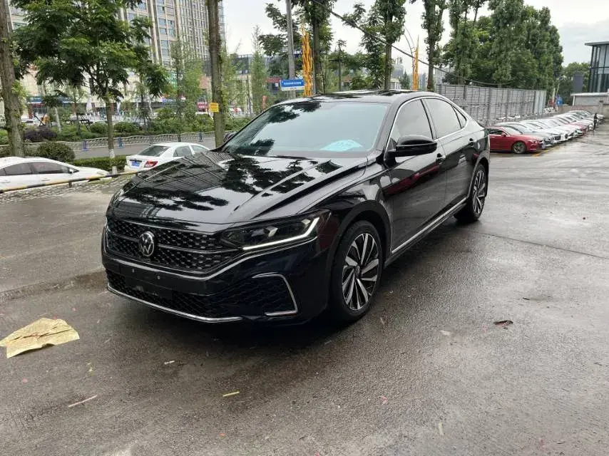 2022 Volkswagen Passat 2.0T 186HP L4 7DCT