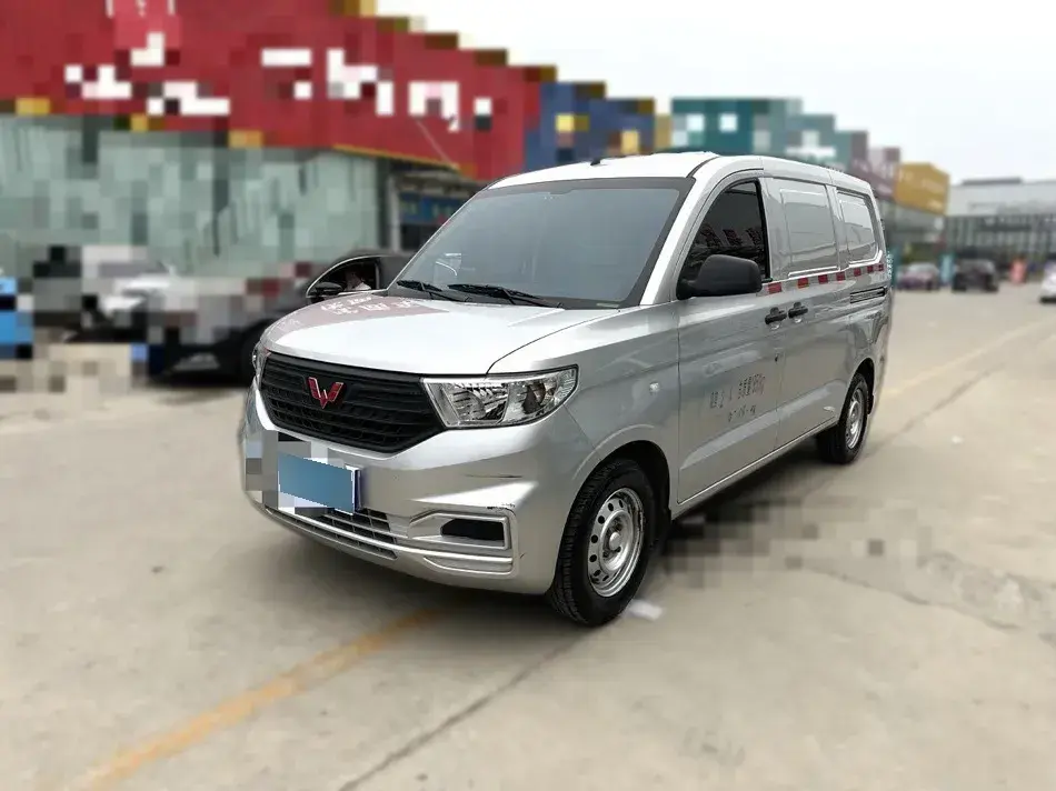2022 WuLing HongGuang V 1.5L 99HP L4 6MT