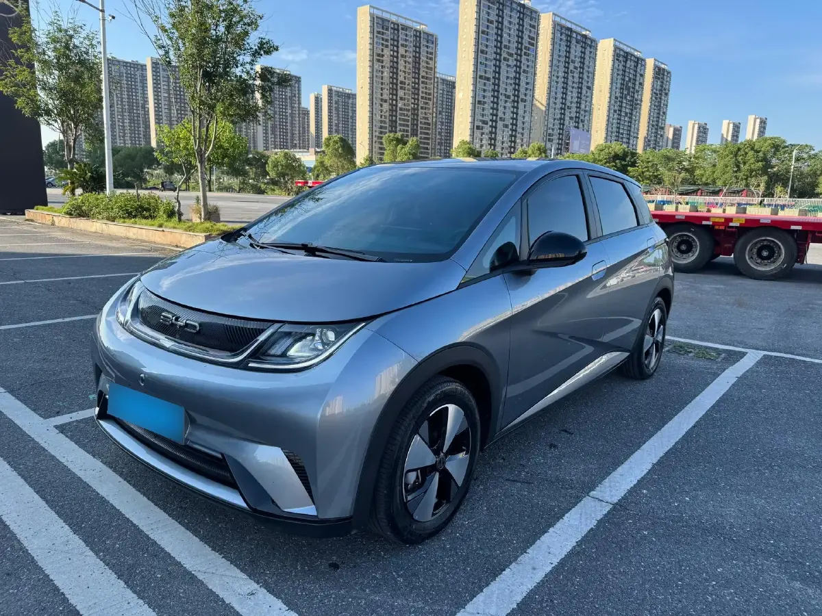 2023 BYD Dolphin BEV 44.928KWH