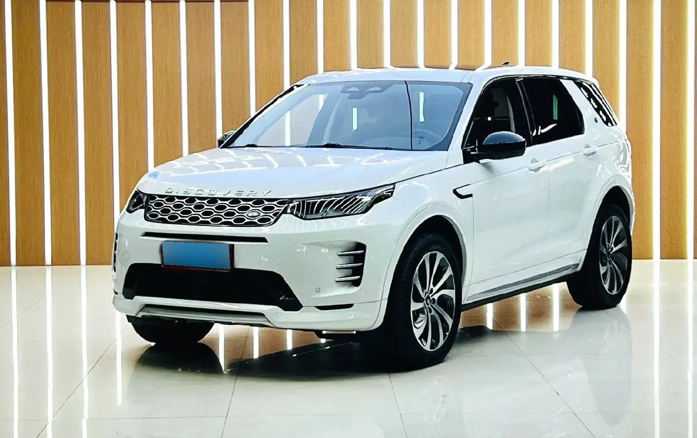 2024 Land Rover Discovery Sport 2.0T 249HP L4 9AT