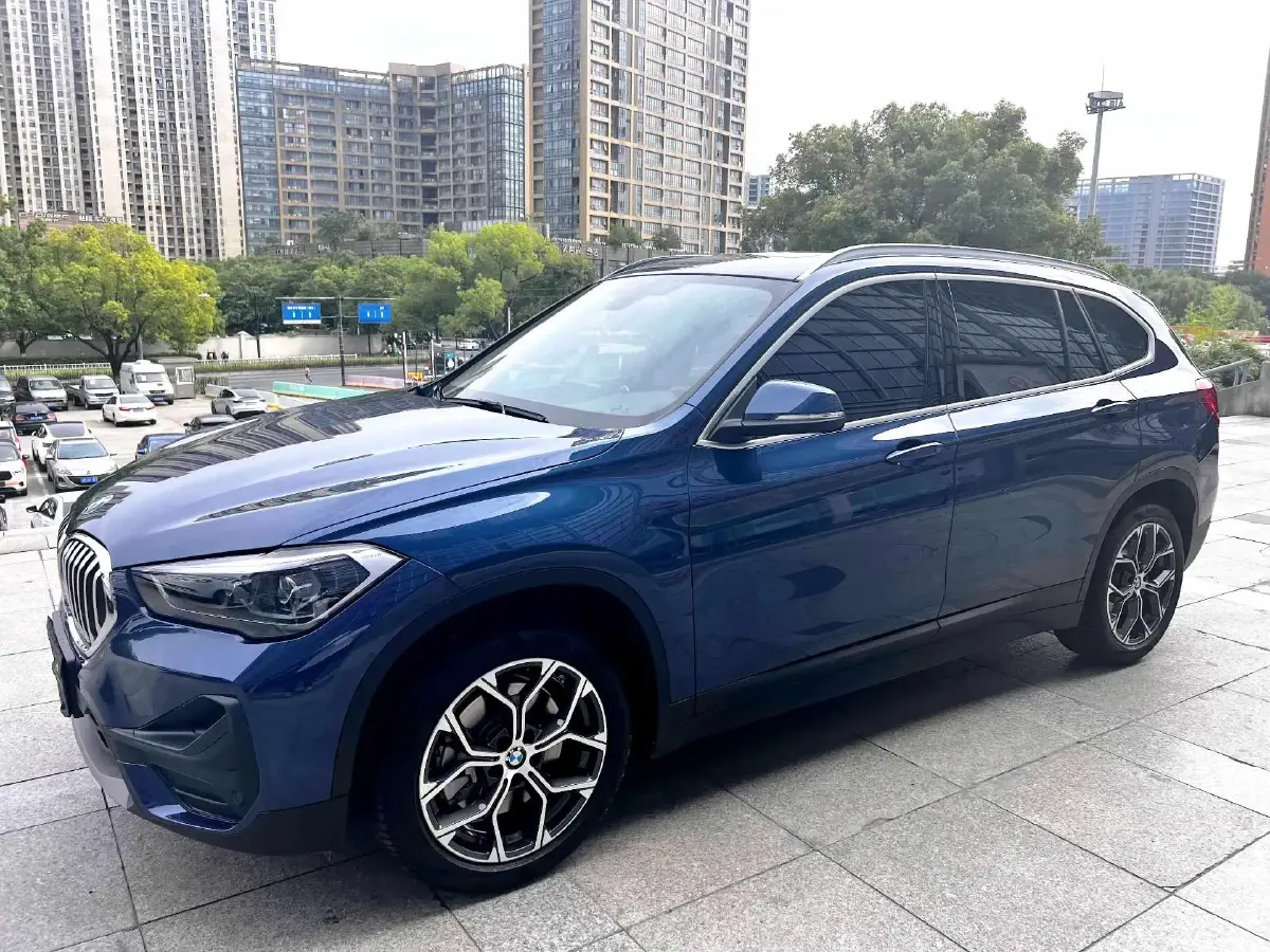 2022 BMW X1 2.0T 192HP L4 7DCT