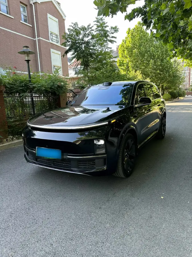 2023 Li L9 Range Extended 154HP REEV 42.6KWH