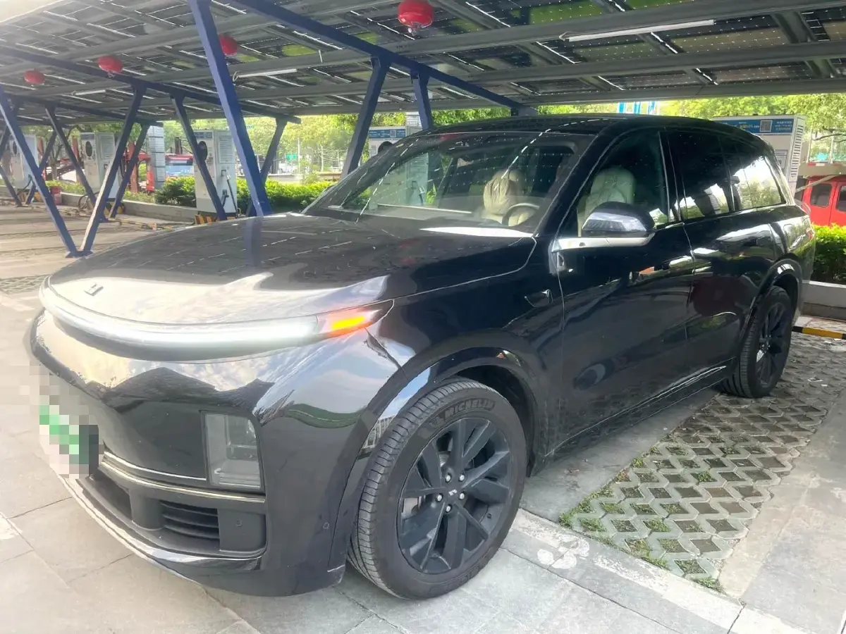 2023 Li L8 Range Extended 154HP REEV 40.9KWH