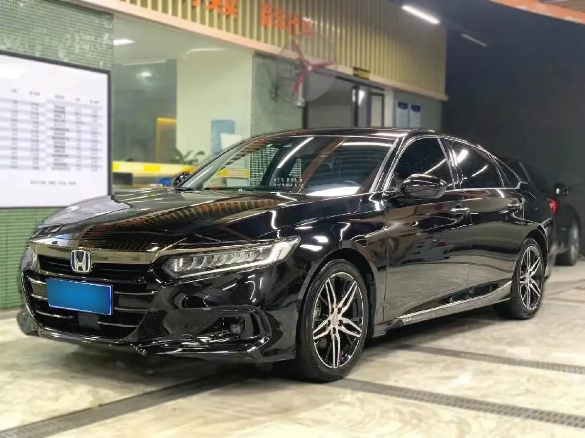 2022 Honda Accord 2.0L 146HP L4 E-CVT Hybrid