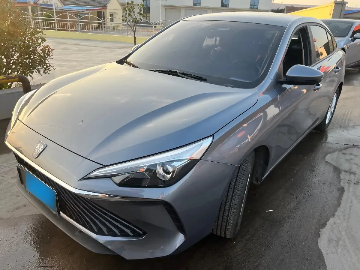 2023 Roewe i5 1.5L 129HP L4 5MT