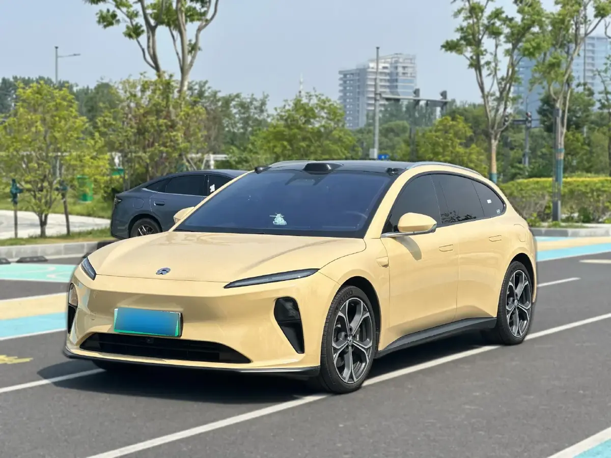 2024 NIO ET5T BEV 75KWH