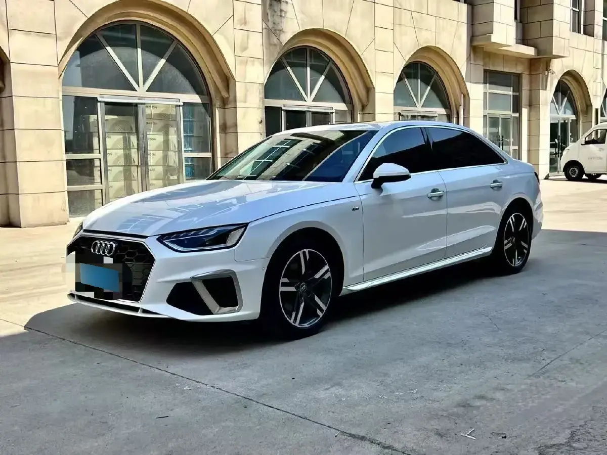 2020 Audi A4L 2.0T 190HP L4 7DCT
