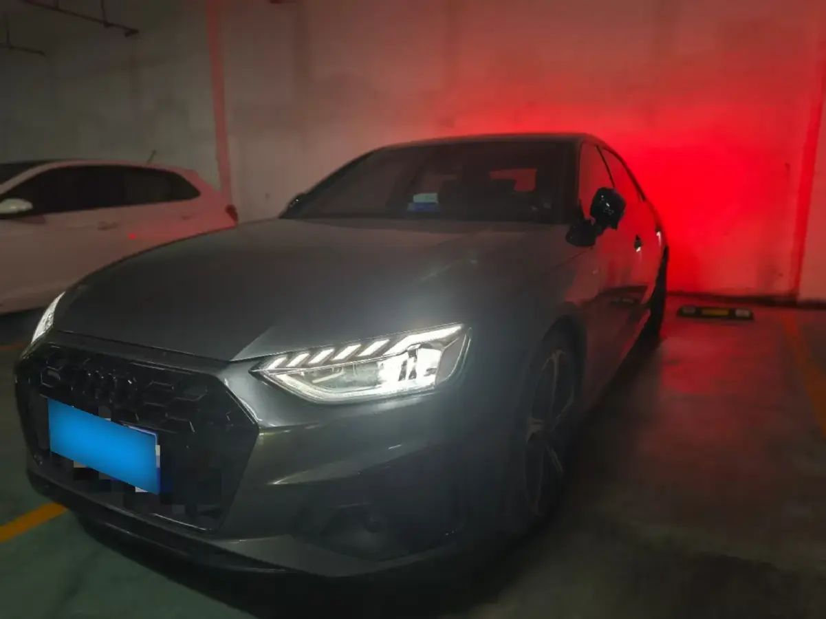 2022 Audi A4L 2.0T 252HP L4 7DCT