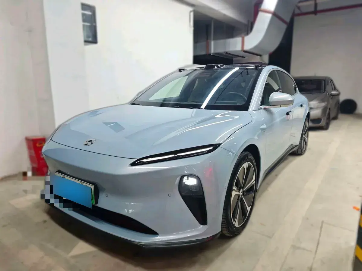 2023 NIO ET5T BEV 75KWH