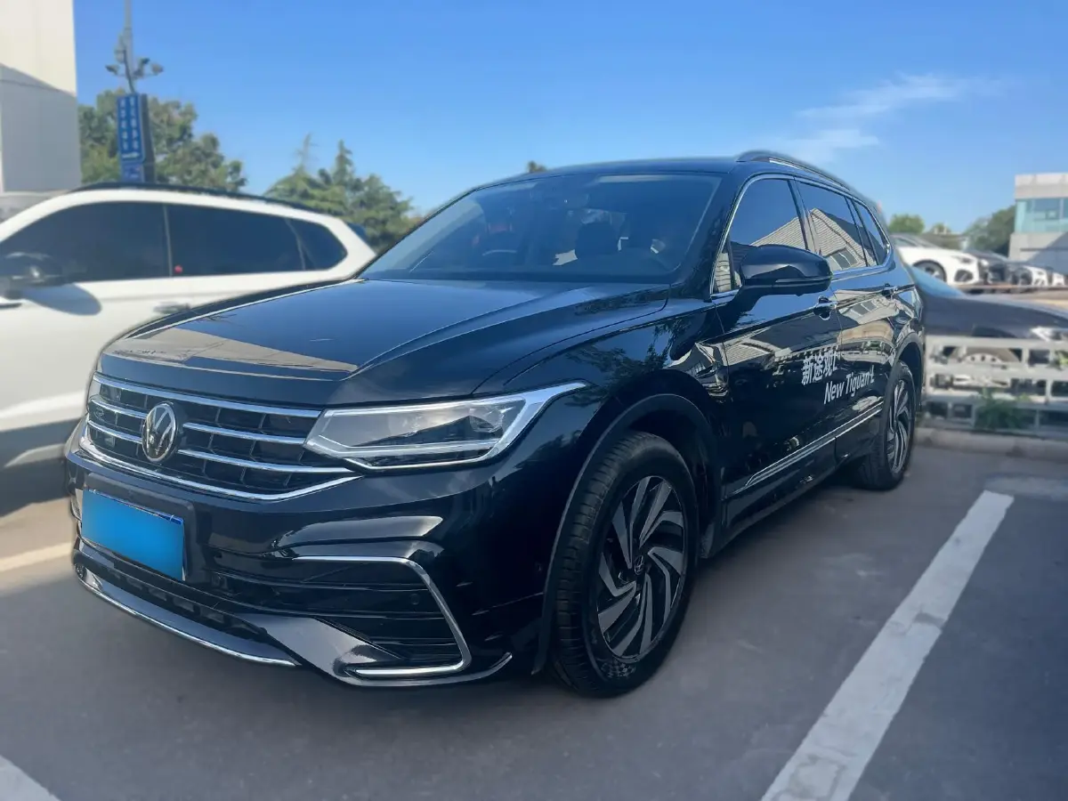 2024 Volkswagen Tiguan L 2.0T 186HP L4 7DCT