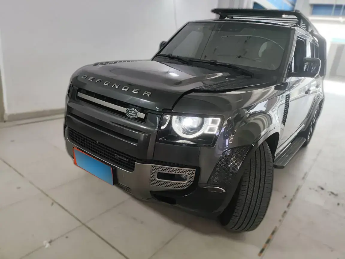 2023 Land Rover Defender 3.0T 400HP L6 8AT