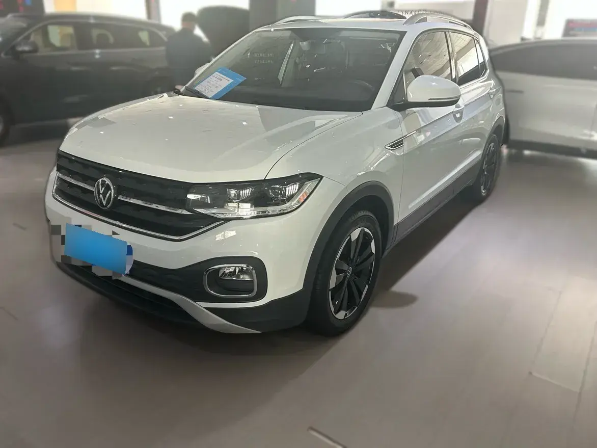 2021 Volkswagen Tacqua 1.2T 116HP L4 7DCT