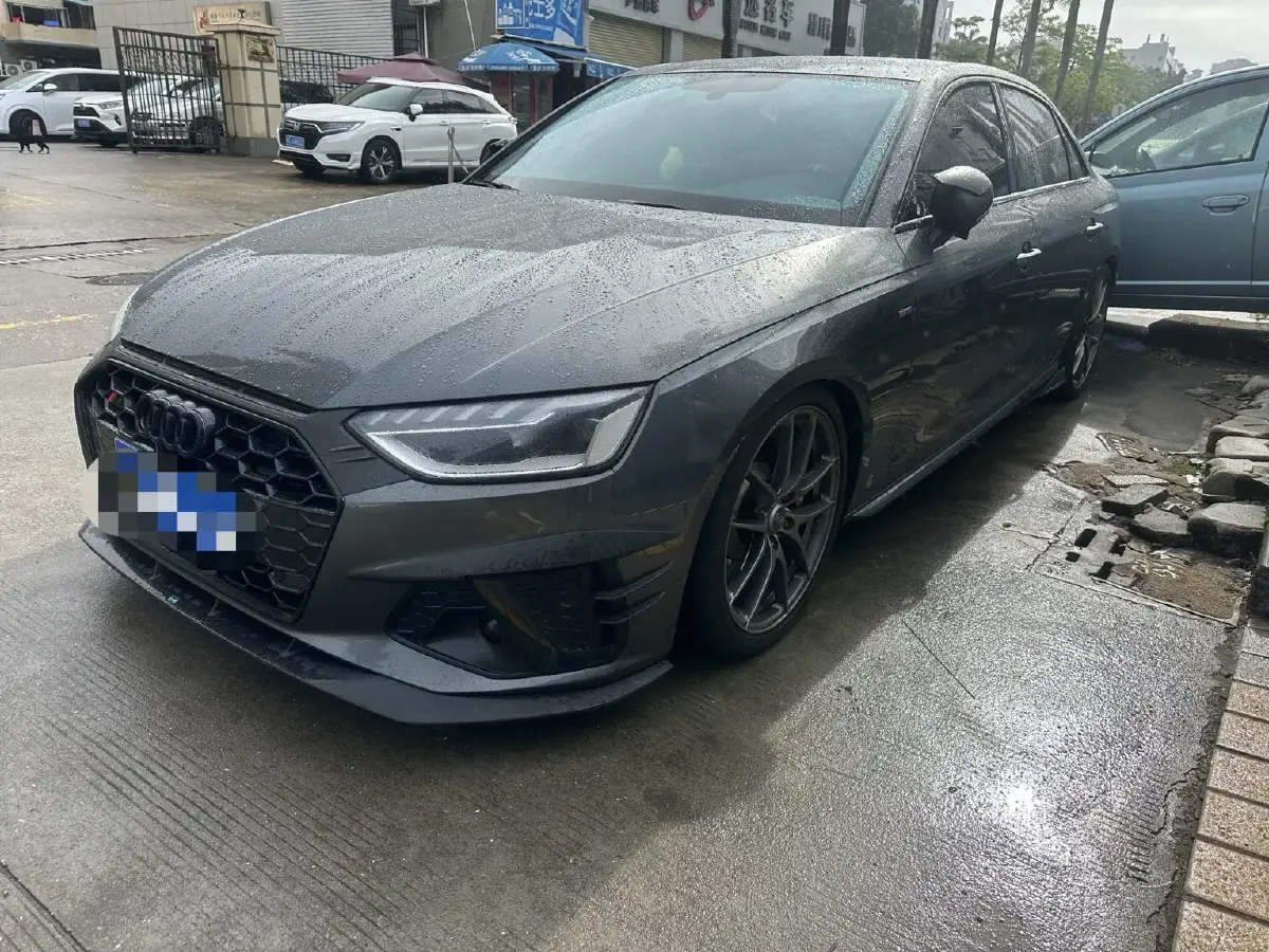 2023 Audi A4L 2.0T 190HP L4 7DCT