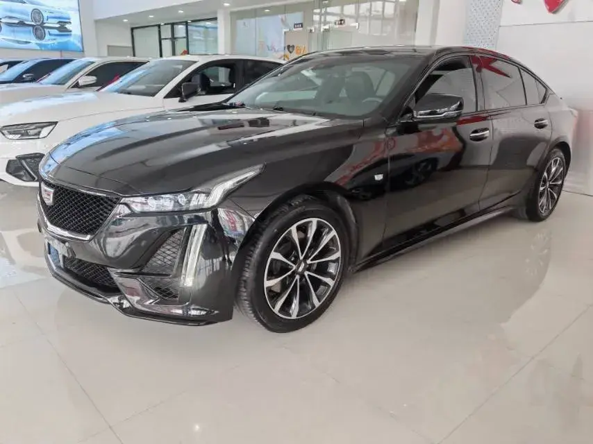 2022 Cadillac CT5 2.0T 237HP L4 10AT