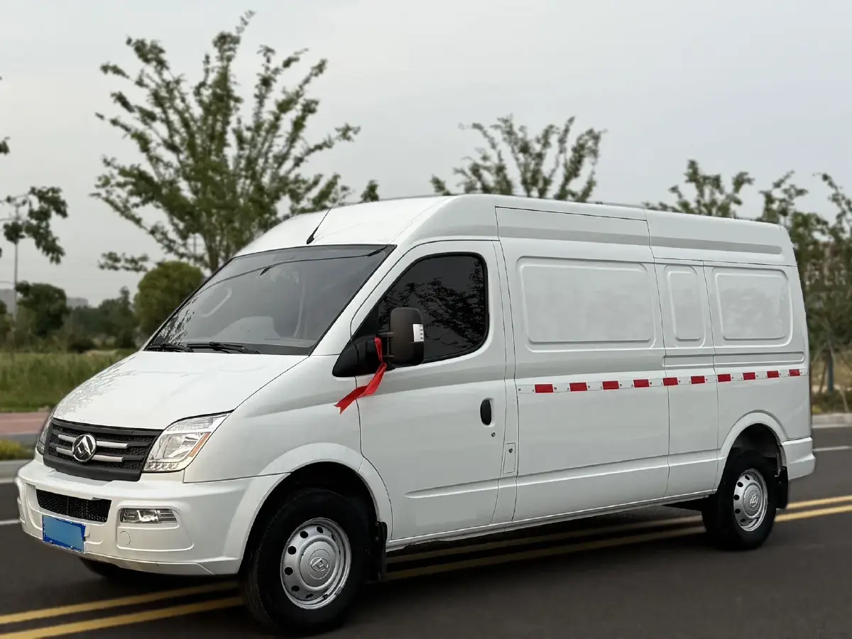 2021 MAXUS XinTu V80 2.0T 139HP L4