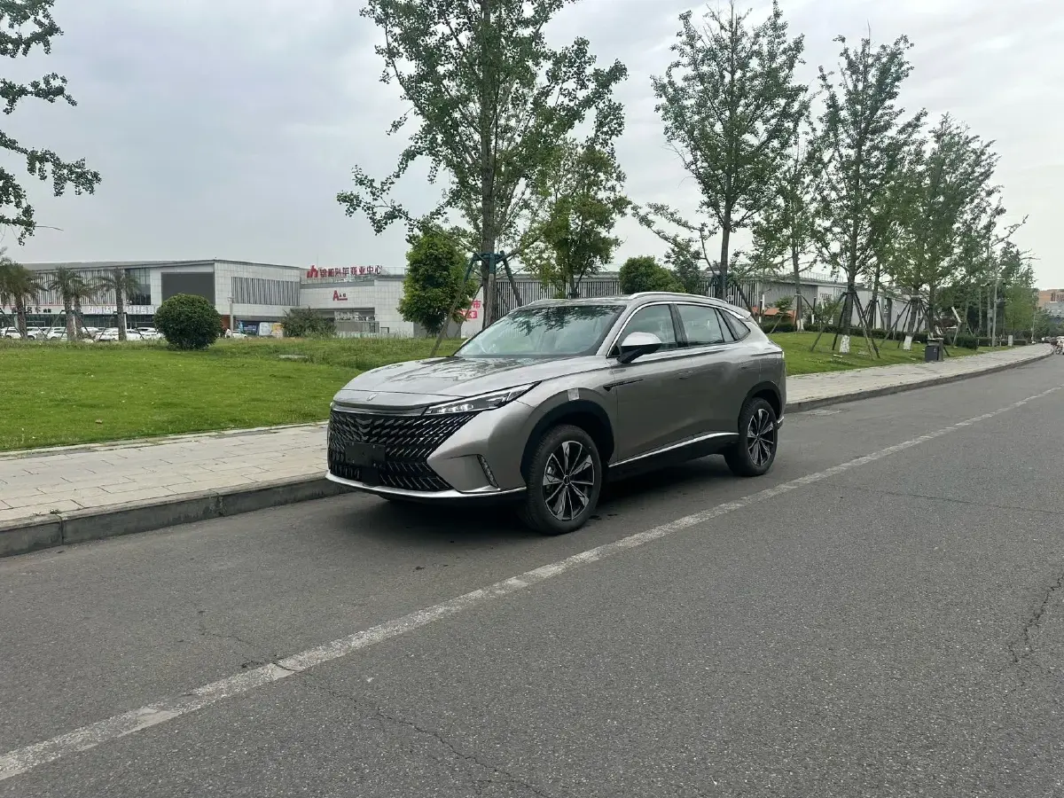 2023 Roewe RX5 1.5T 188HP L4 AMT PHEV 12.3KWH