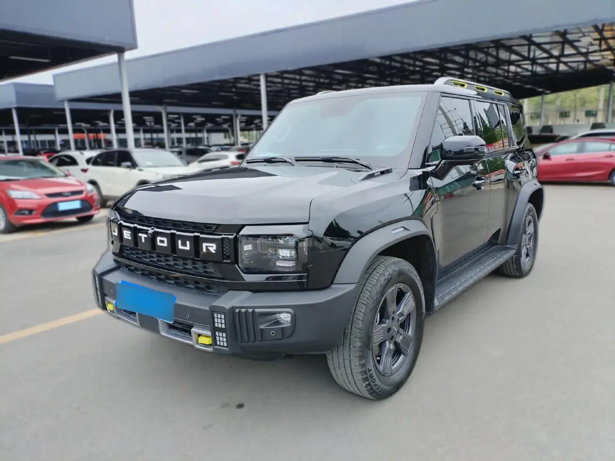 2025 Jetour Traveller 1.5T 184HP L4 7DCT