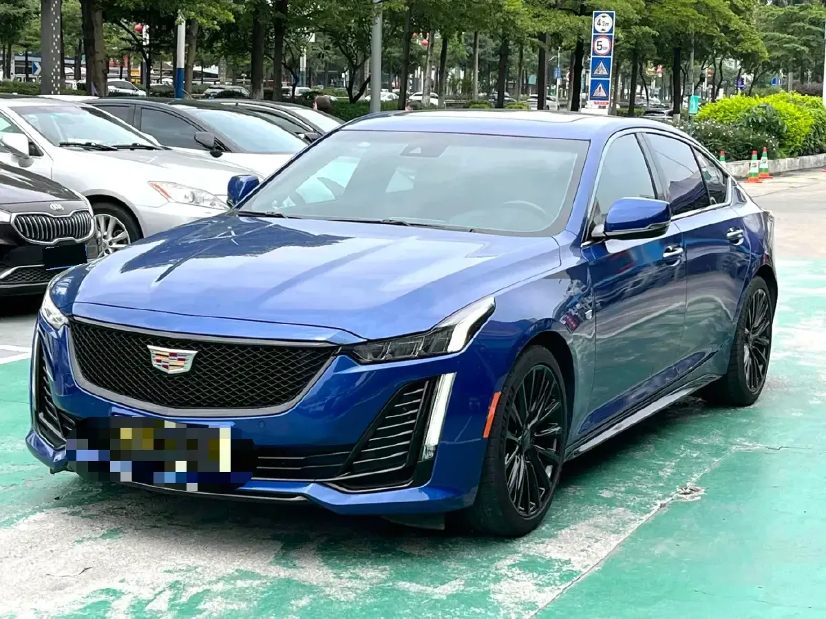 2021 Cadillac CT5 2.0T 237HP L4 10AT