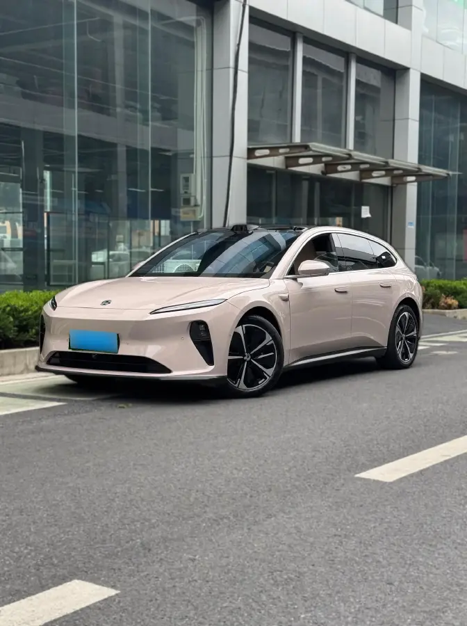 2024 NIO ET5T BEV 75KWH