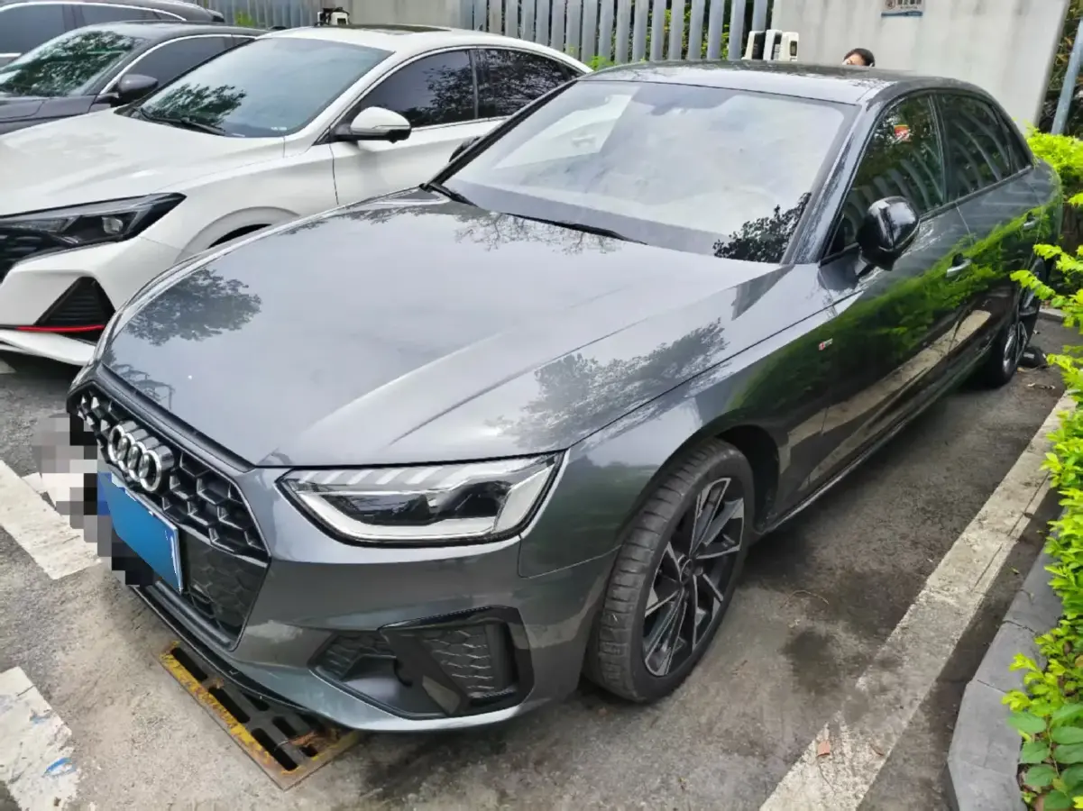 2023 Audi A4L 2.0T 190HP L4 7DCT