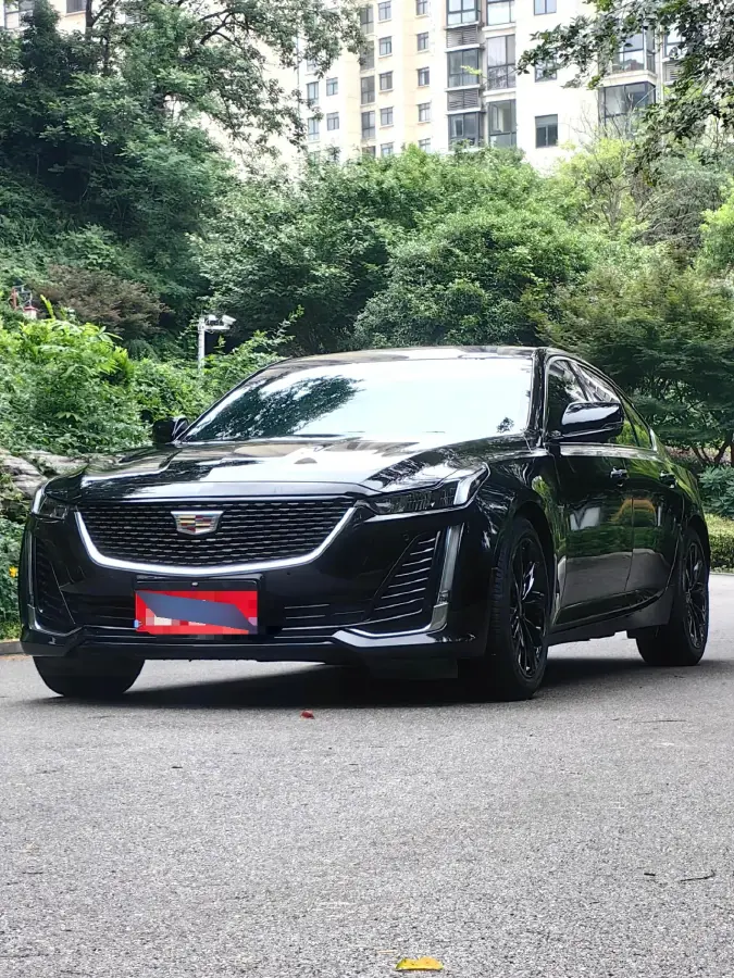 2022 Cadillac CT5 2.0T 237HP L4 10AT