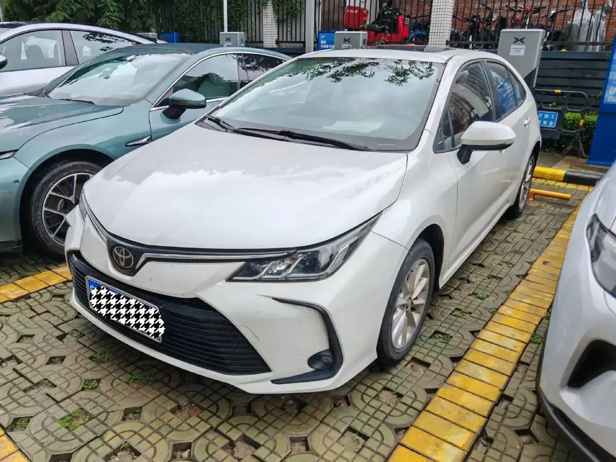 2021 Toyota Corolla 1.2T 116HP L4 CVT