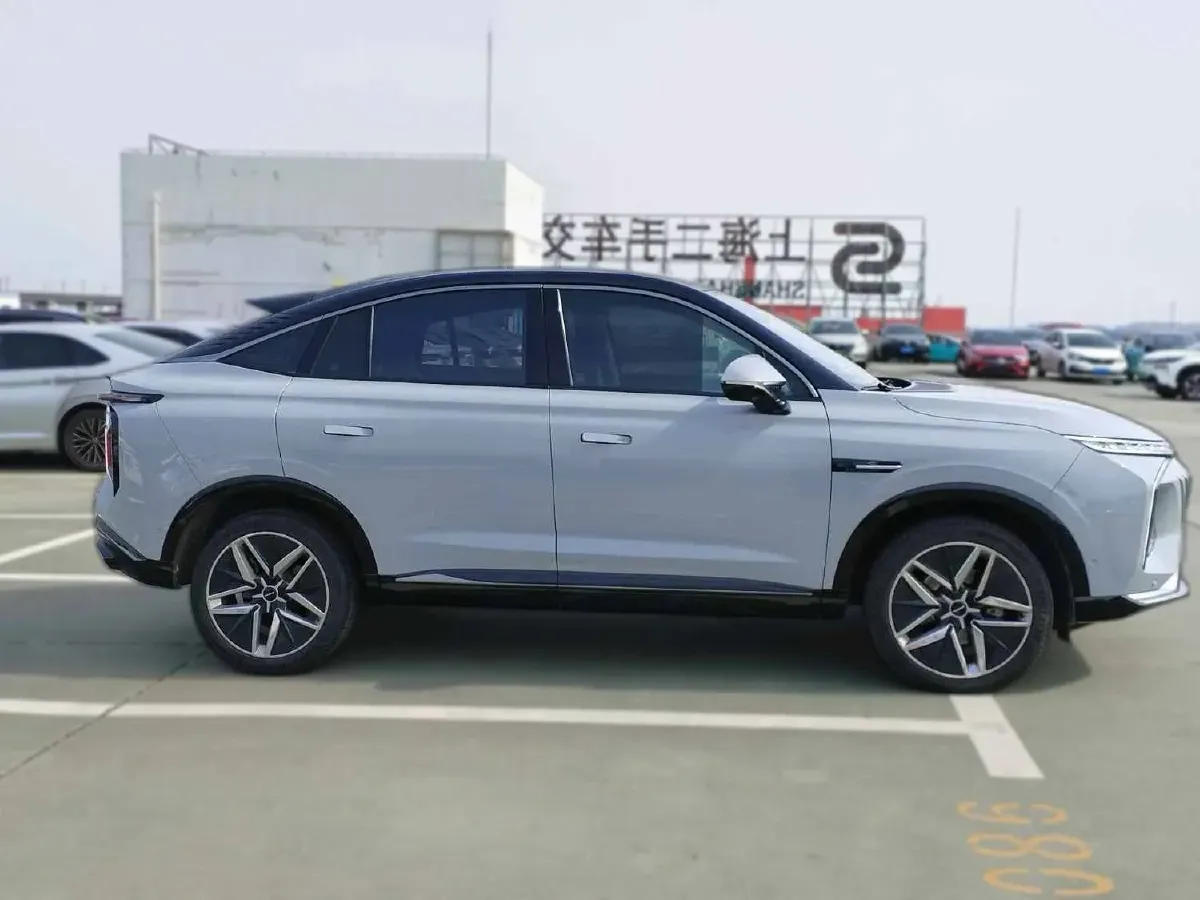 2022 Roewe Whale 2.0T 231HP L4 8AT,autocango,china used car exporter,china ev exporter,chinese used car exporter,chinese used ev exporter