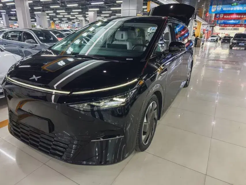 2024 Xpeng X9 BEV 101.5KWH 2024 Xpeng X9 BEV 101.5KWH