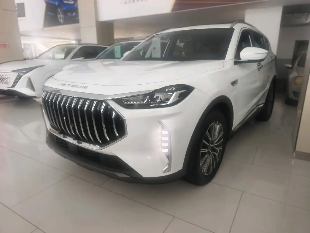 2023 Jetour X70 Plus 1.5T 156HP L4 6MT