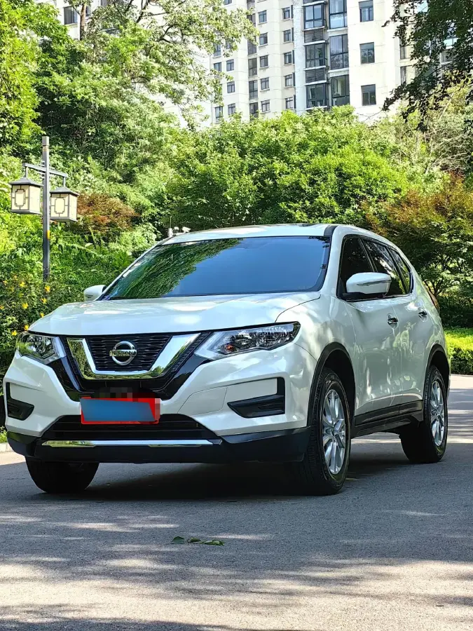 2023 Nissan X-Trail 2.0L 151HP L4 CVT