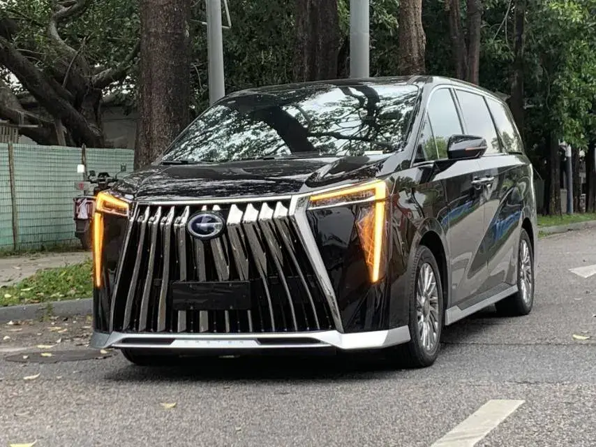 2025 GAC Trumpchi M8 2.0T 190HP L4 2DHT Hybrid