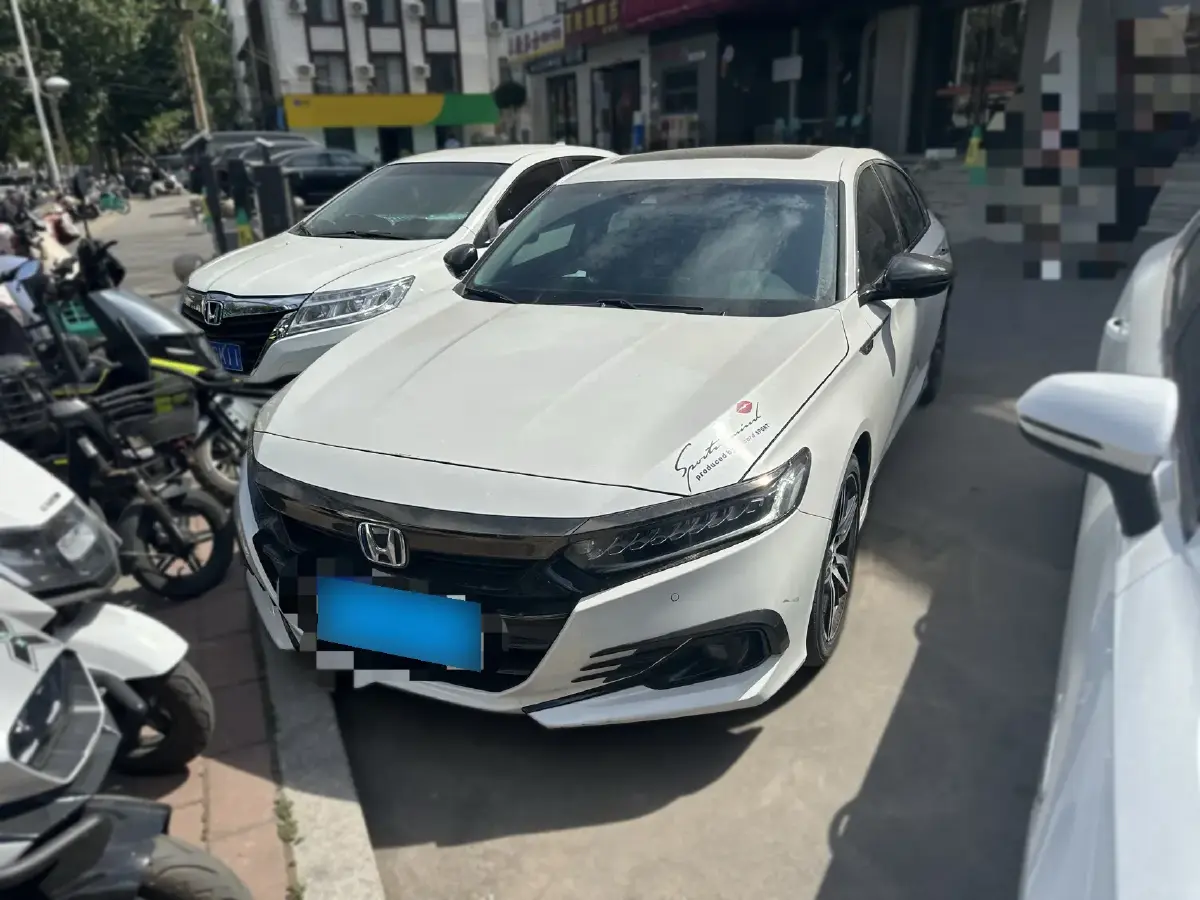 2022 Honda Accord 2.0L 146HP L4 E-CVT Hybrid