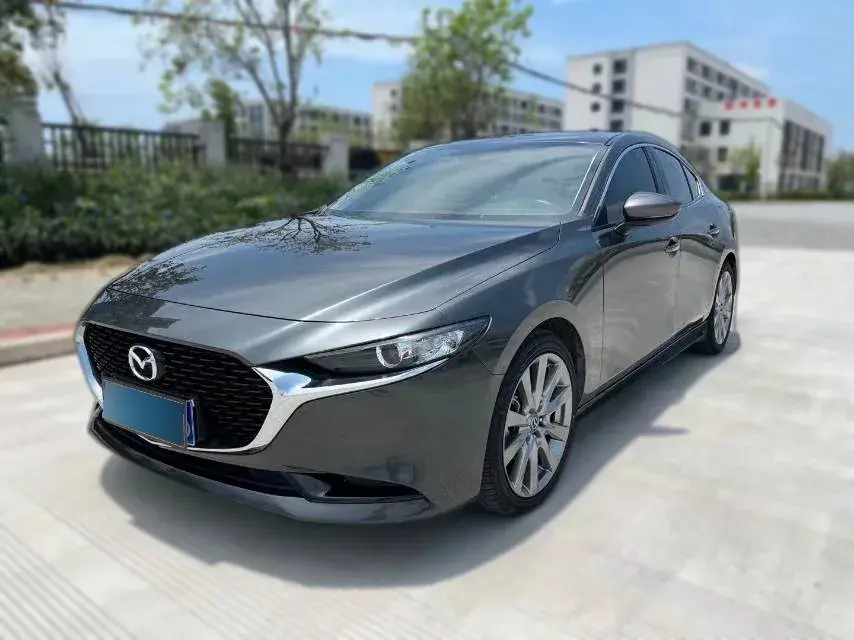 2022 Mazda 3 Axela 2.0L 158HP L4 6AT