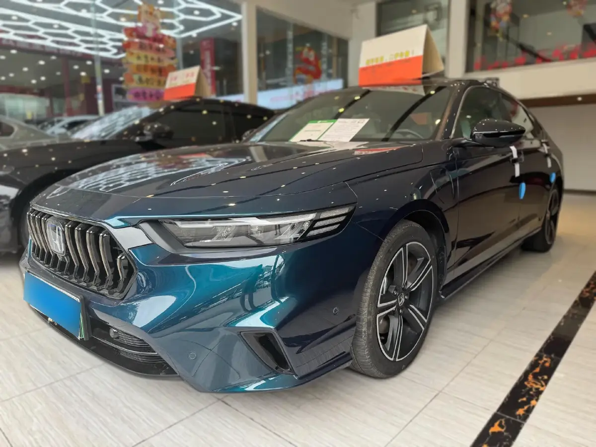 2023 Honda Inspire 2.0L 148HP L4 E-CVT PHEV