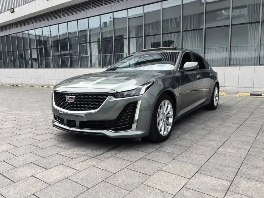 2022 Cadillac CT5 2.0T 237HP L4 10AT