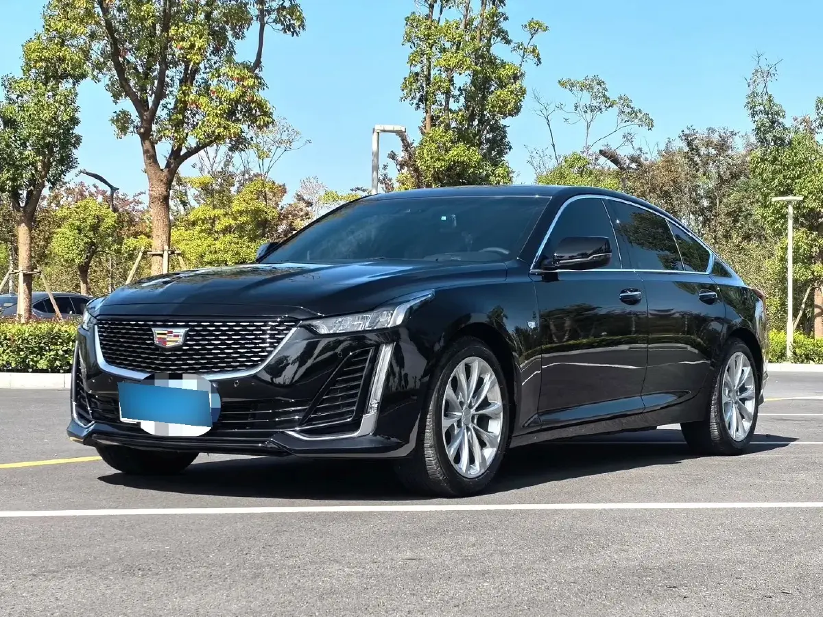 2022 Cadillac CT5 2.0T 237HP L4 10AT