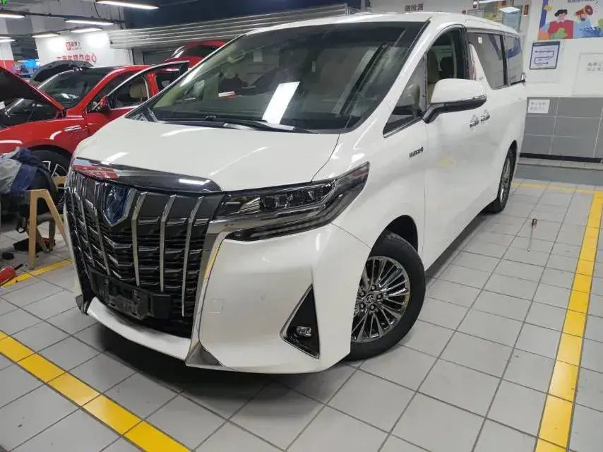 2021 Toyota Alphard 2.5L 117HP L4 E-CVT Hybrid