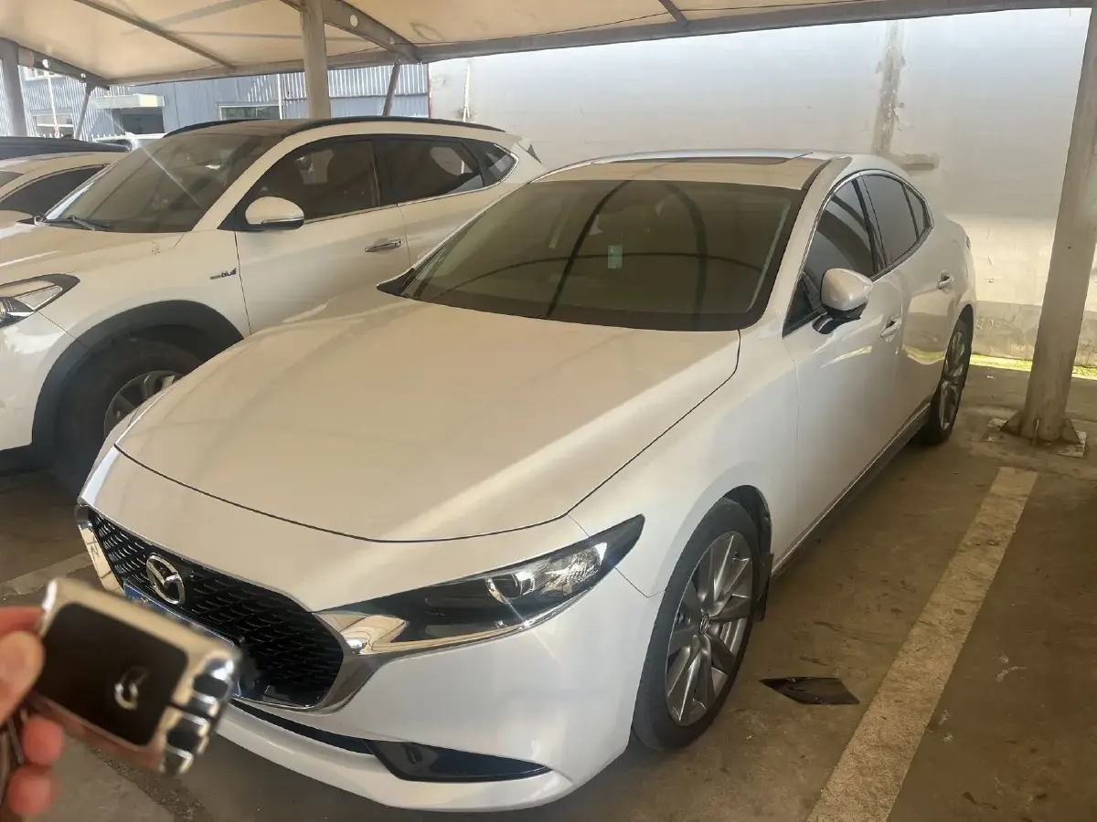 2022 Mazda 3 Axela 2.0L 158HP L4 6AT