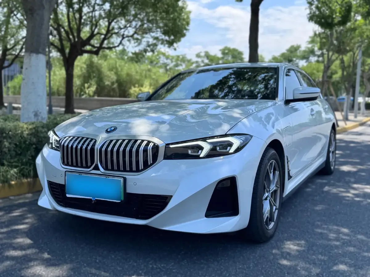 2024 BMW i3 BEV 70KWH