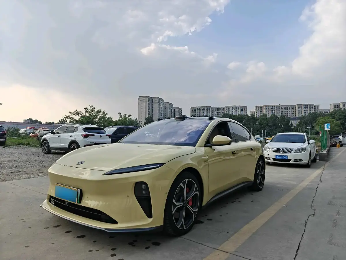 2023 NIO ET5T BEV 75KWH