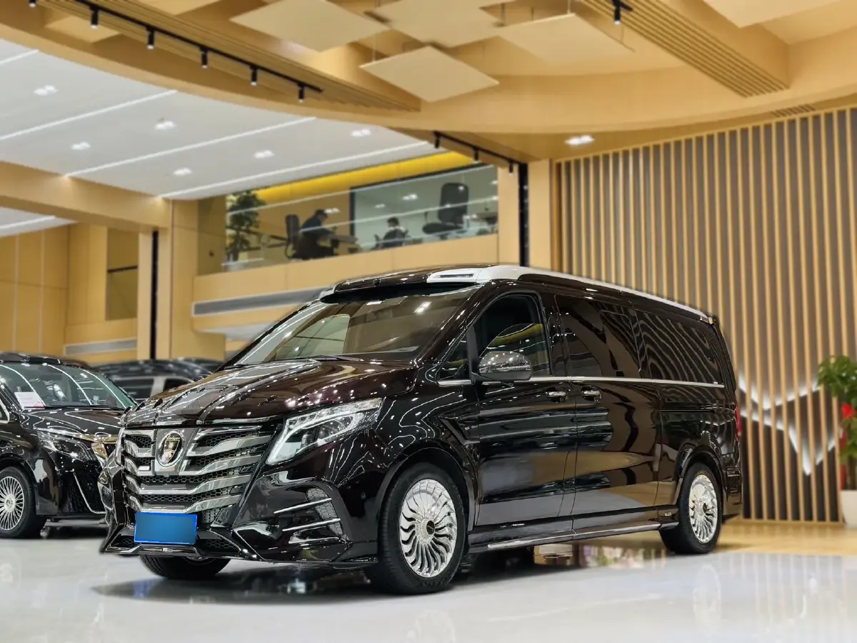 2021 Mercedes-Benz V Class 2.0T 211HP L4 9AT