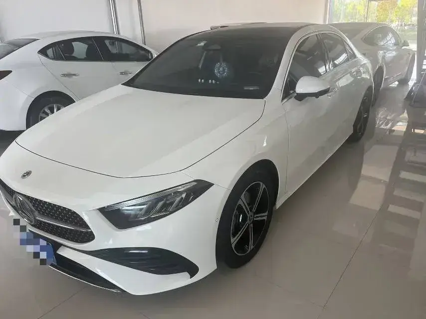 2023 Mercedes-Benz A Class 1.3T 163HP L4 7DCT