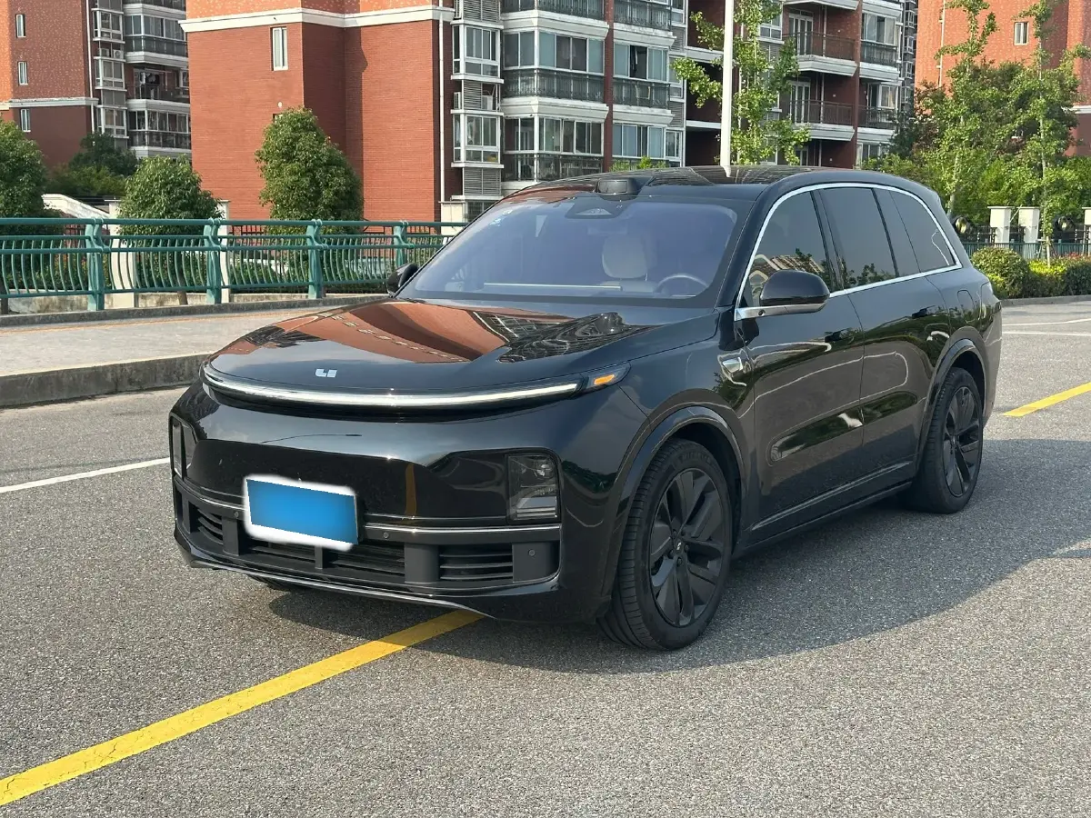 2023 Li L8 Range Extended 154HP REEV 40.9KWH