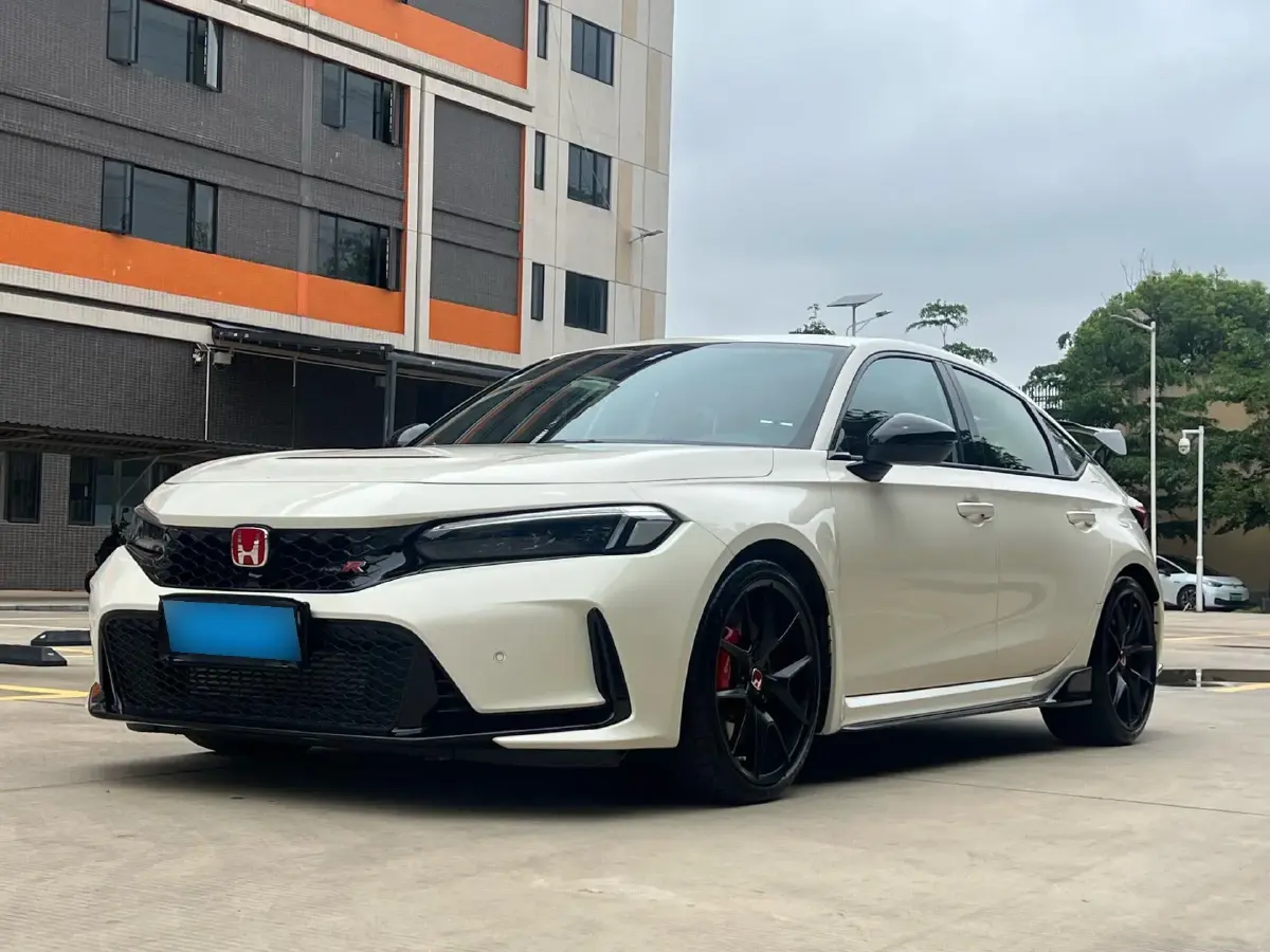 2023 Honda Civic 2.0T 300HP L4 6MT