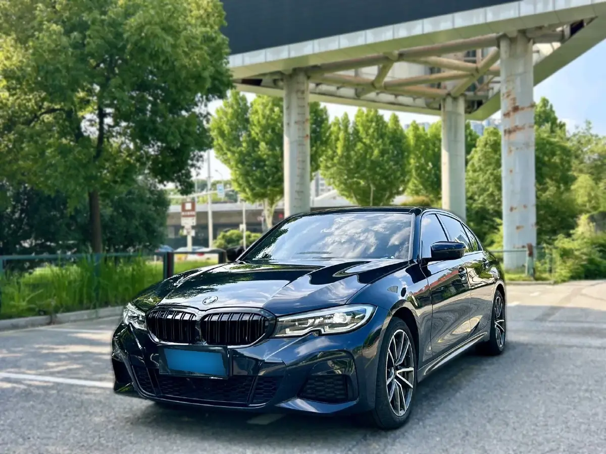 2022 BMW 3 Series 2.0T 184HP L4 8AT