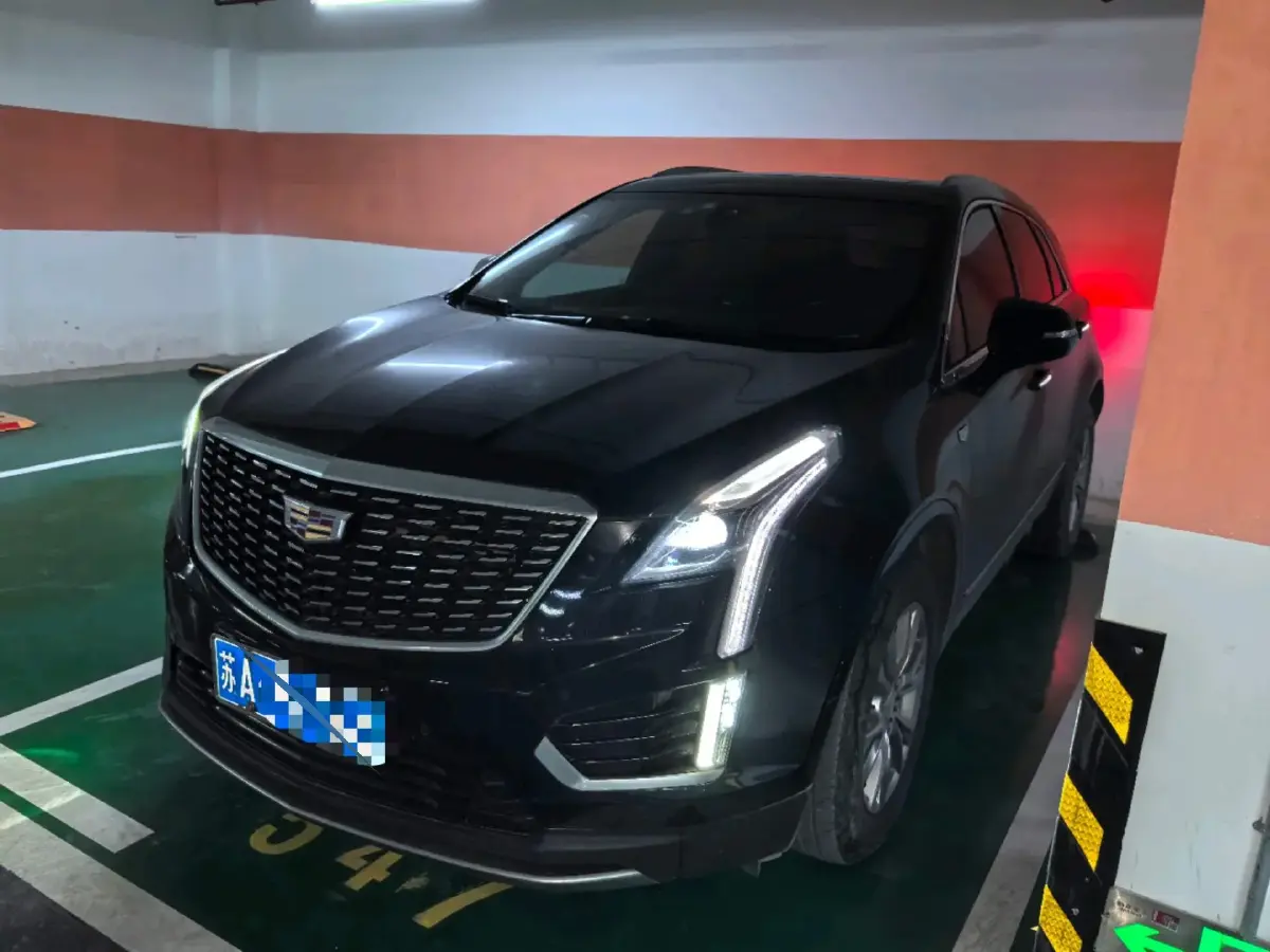 2022 Cadillac XT5 2.0T 237HP L4 9AT