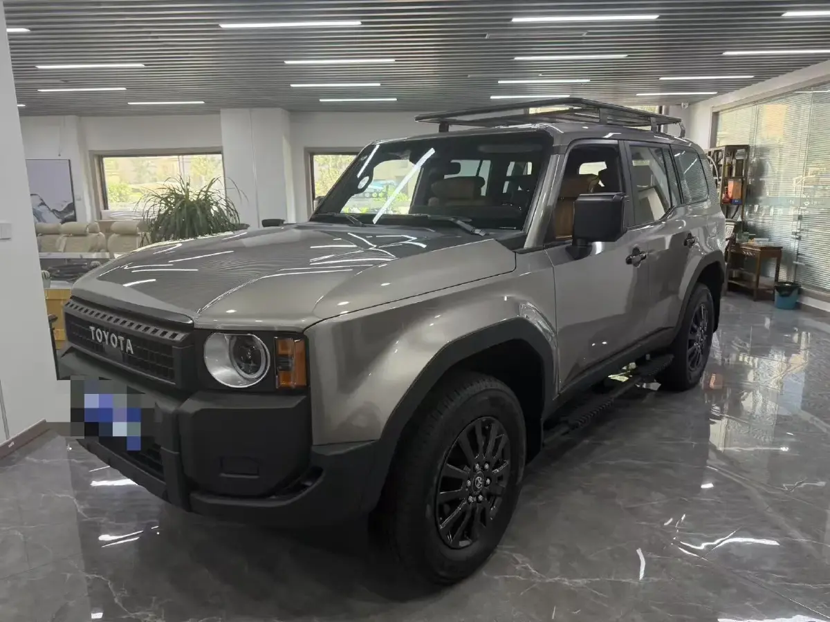 2024 Toyota Land Cruiser Prado 2.4T 282HP L4 8AT Hybrid