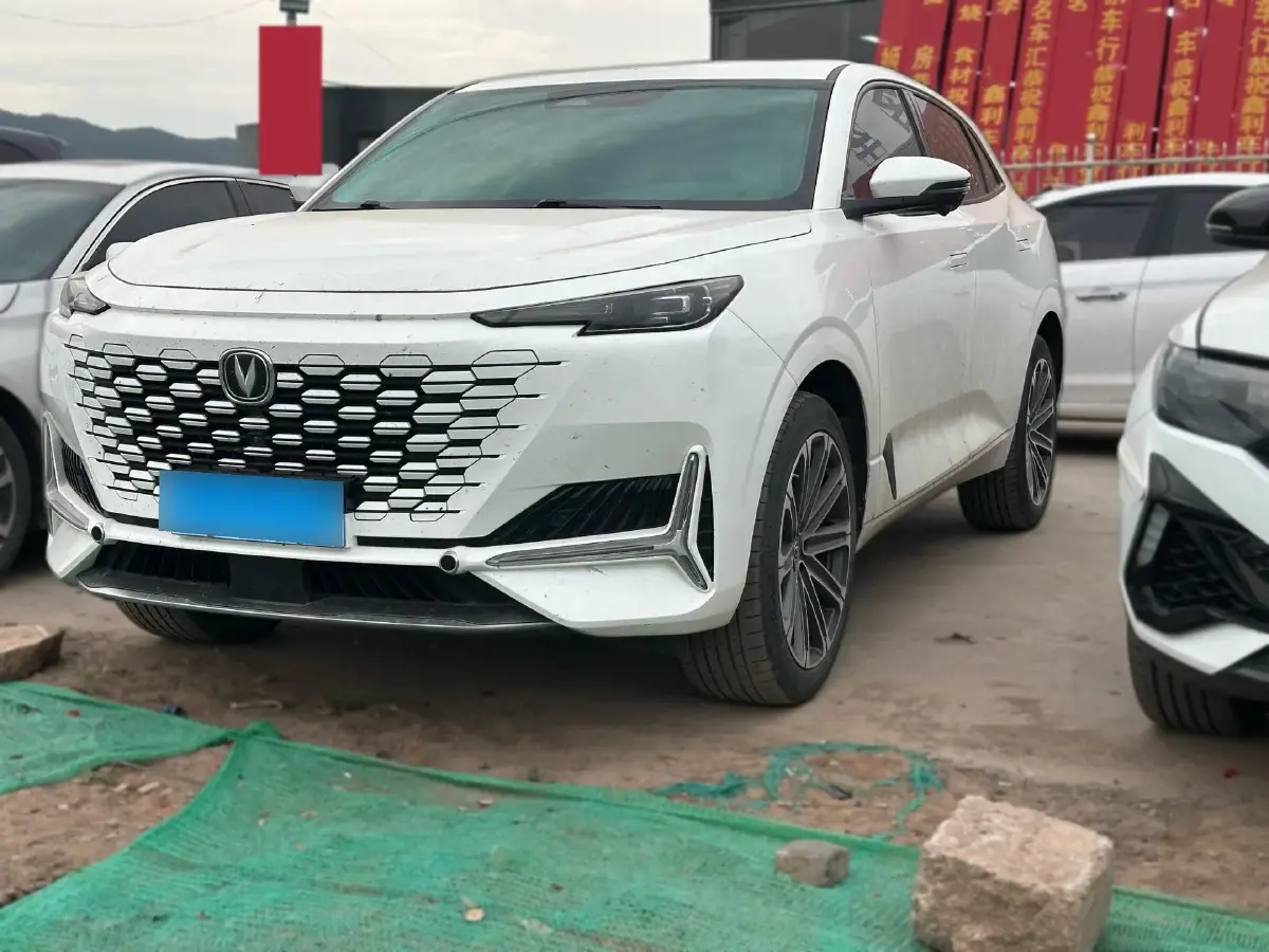 2021 ChangAn UNI-K 2.0T 233HP L4 8AT