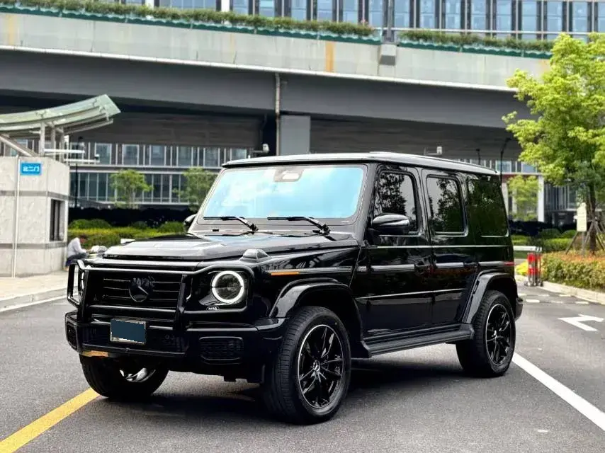 2025 Mercedes-Benz G AMG 4.0T 585HP V8 9AT